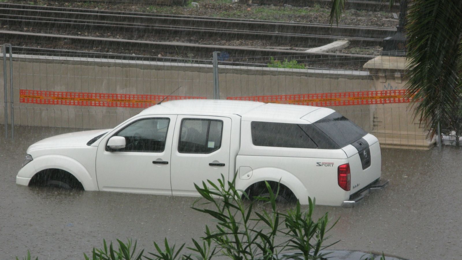 Don't buy one of DC area's 5,000 flood-damaged cars - WTOP News